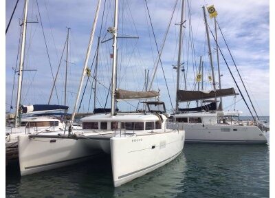 LAGOON 400 S2 "KABUKI"